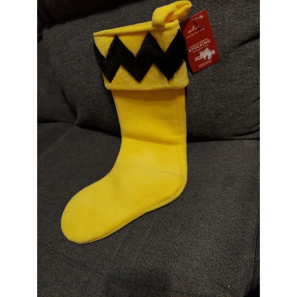 Hallmark Keepsake CHARLIE‎ BROWN Stocking The Peanuts Gang Christmas Stocking